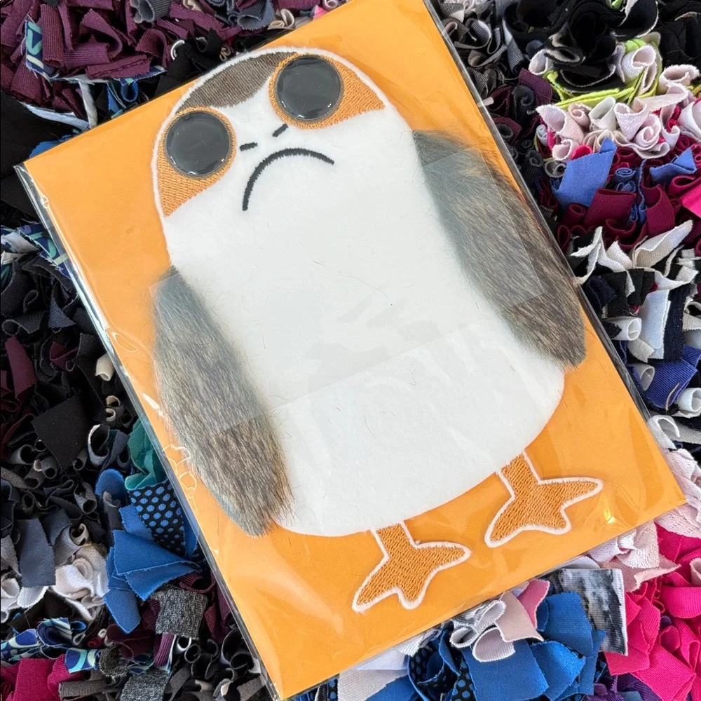 💎RARE💎🆕Papyrus-Disney ‘Star Wars’ 3D Fuzzy “Porg” Birthday Card
